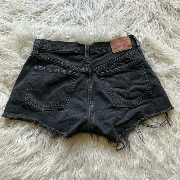 LEVI'S‎ WOMEN'S 501 ORIGINAL DENIM SHORTS - LUNAR BLACK - Picture 6 of 7